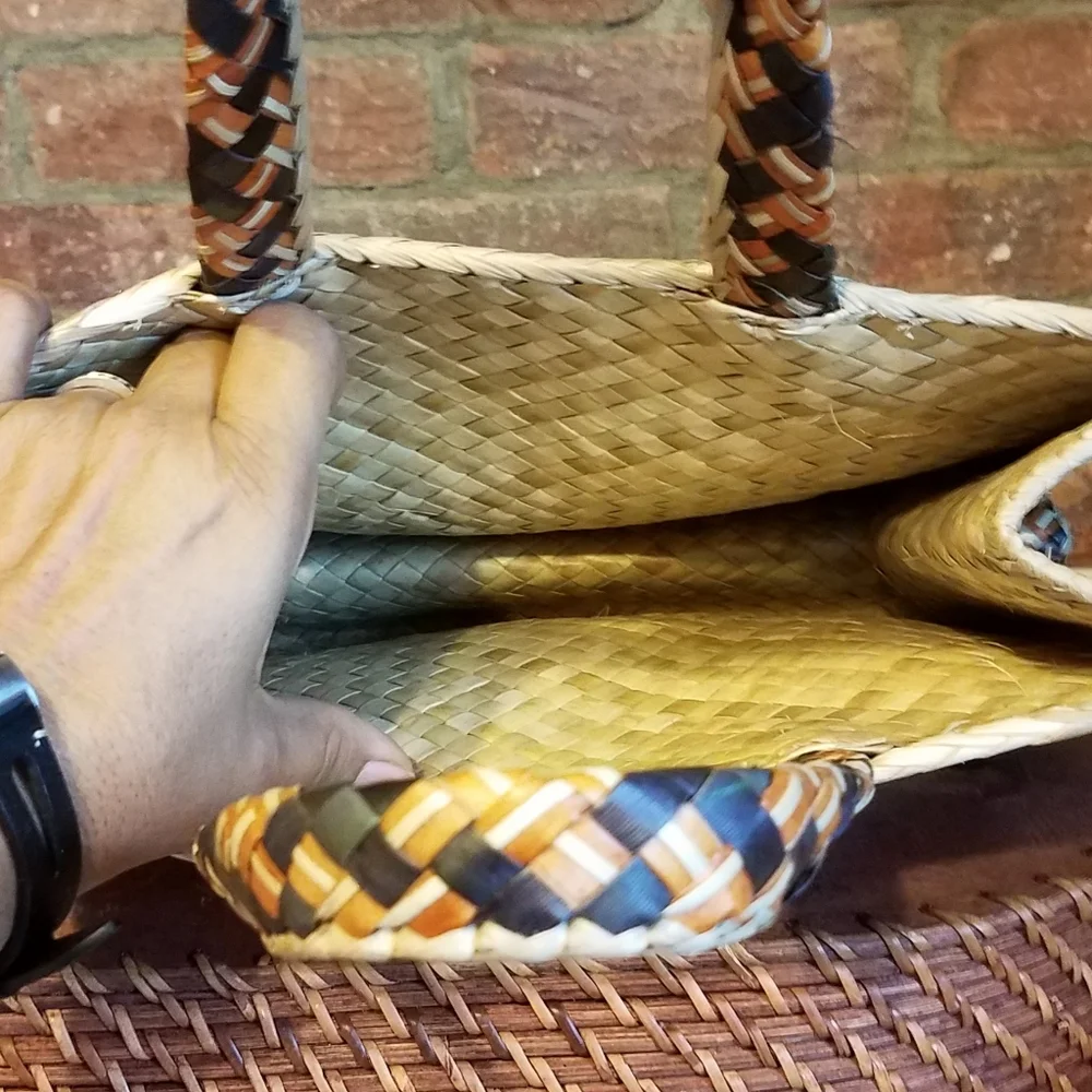 Small Fall Hound's-tooth Like Raffia/Straw Tote